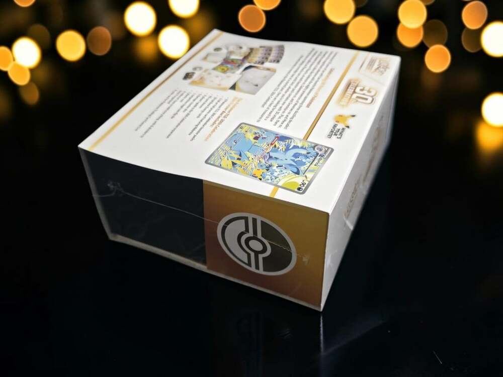 Pokemon TCG 30th Celebration Elite Trainer Box - Picture 7 of 8